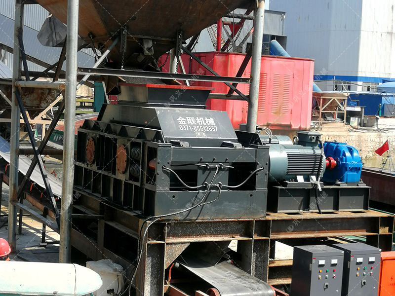 青石和河卵石哪個制砂好？用對輥破碎機怎么樣？