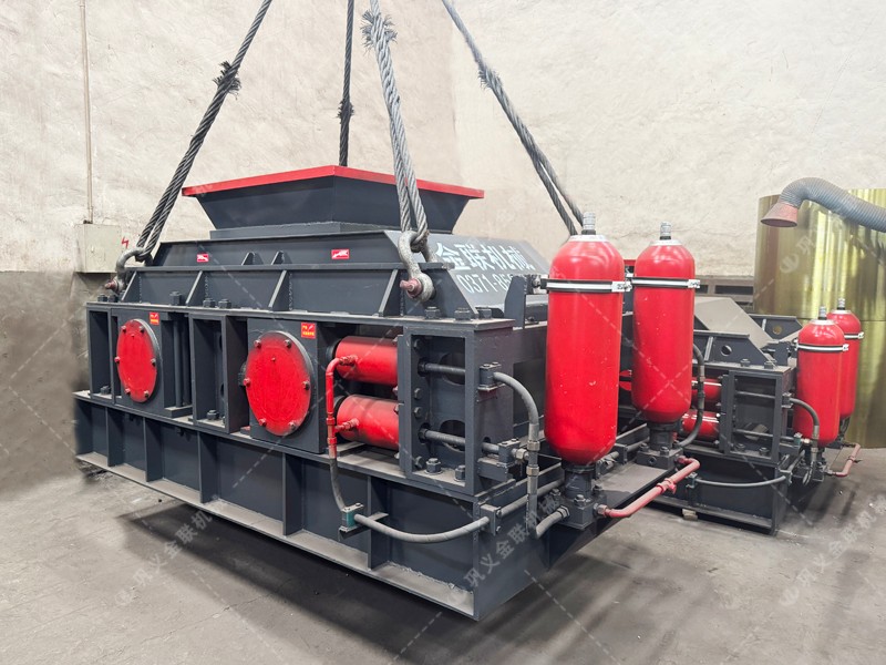 安山巖制砂機(jī)-安山巖打砂設(shè)備價(jià)格優(yōu)惠-出粒可調(diào)節(jié)-使用壽命長